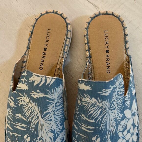LUCKY BRAND Canvas Toile Slip On Espadrilles - Picture 4 of 9